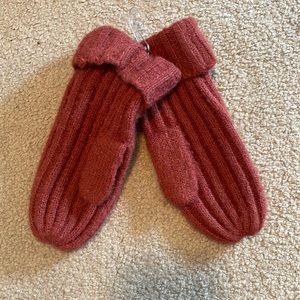🌷🌷3 for $10 sale 🌷🌷DSG Rust Colored Girls Mittens